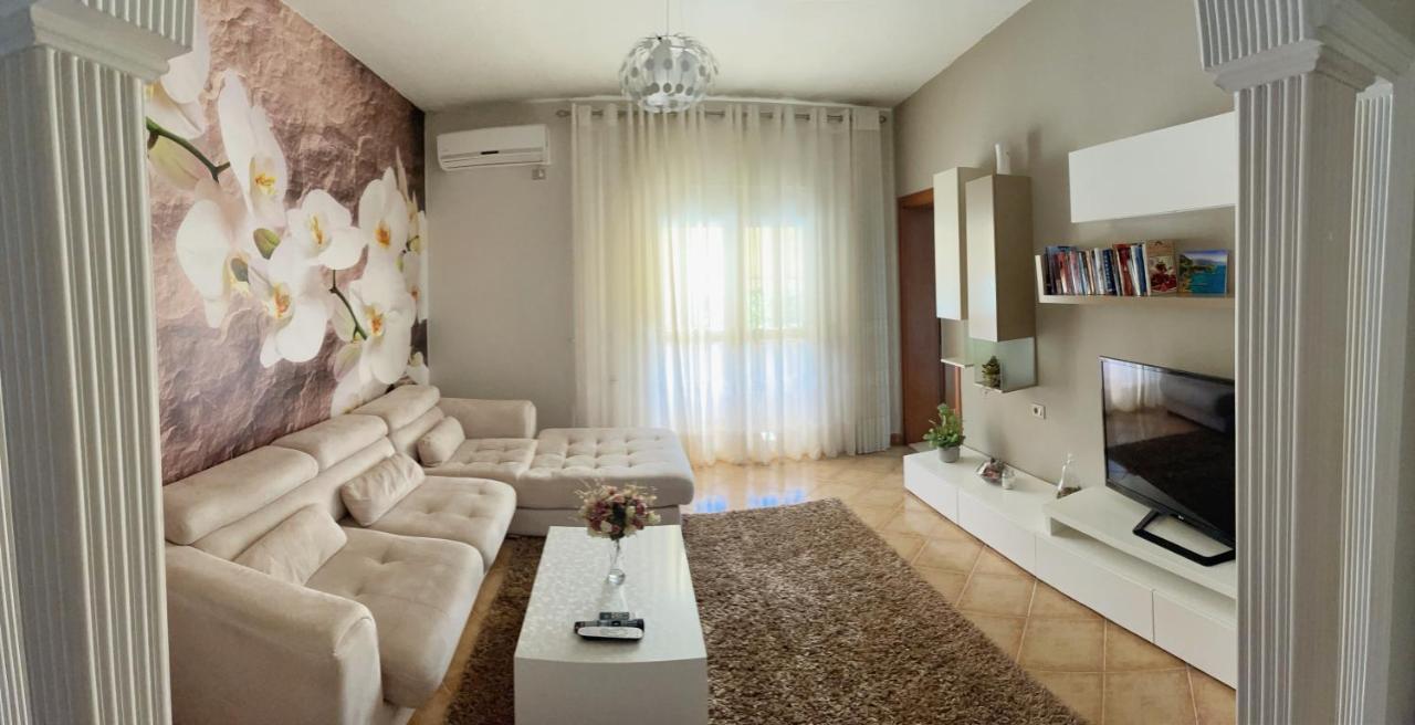 Sunkissed Centre Apartment Vlore Ngoại thất bức ảnh