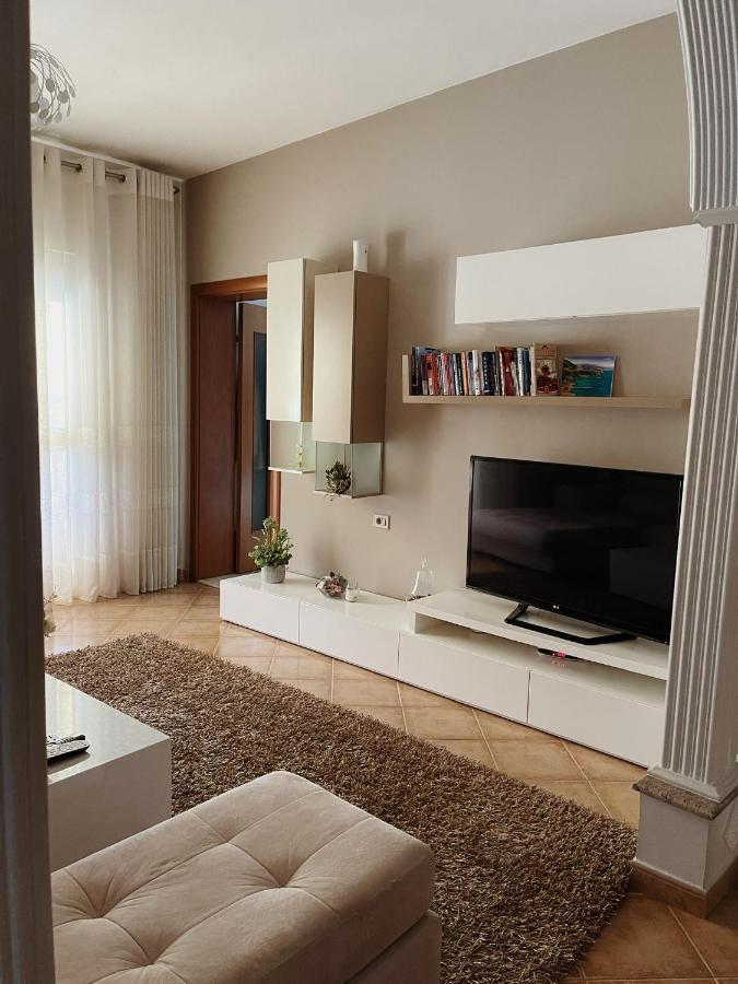 Sunkissed Centre Apartment Vlore Ngoại thất bức ảnh