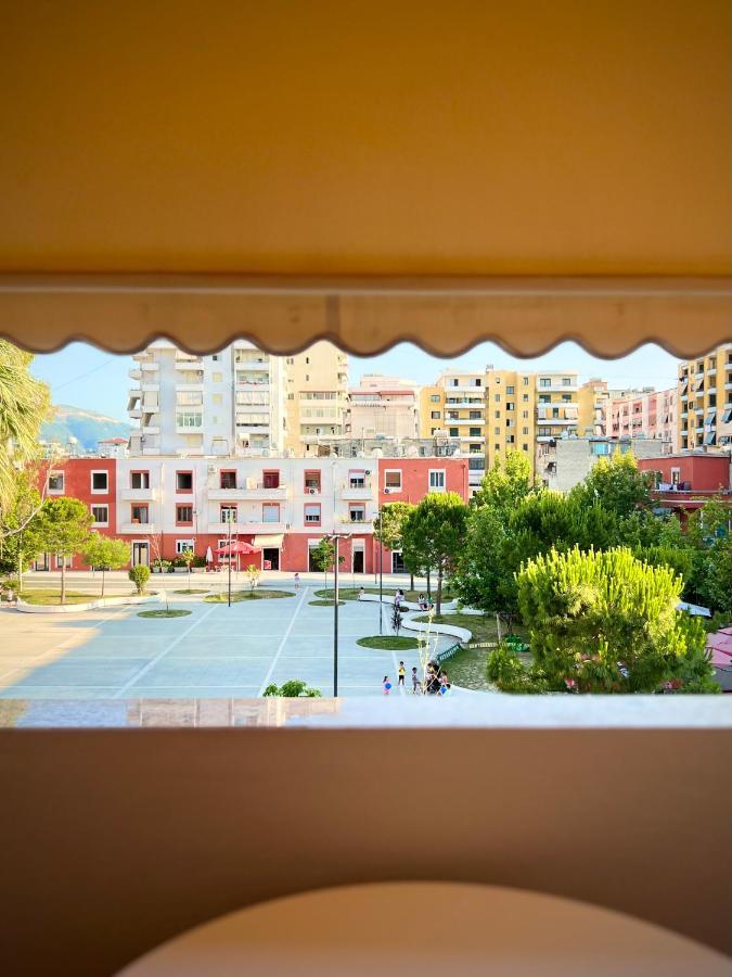 Sunkissed Centre Apartment Vlore Ngoại thất bức ảnh